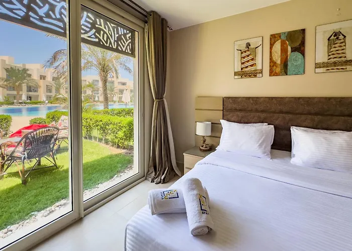 Staggering & Soothing 2 Bdr W Pool View Free Pool & Access Appartement *
